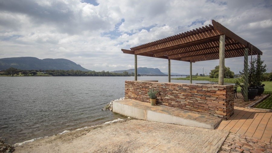 4 Bedroom Property for Sale in The Coves North West